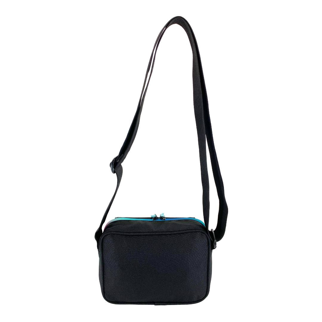 ［PUMA］ミニショルダーバッグ ブラック 2L  J20304