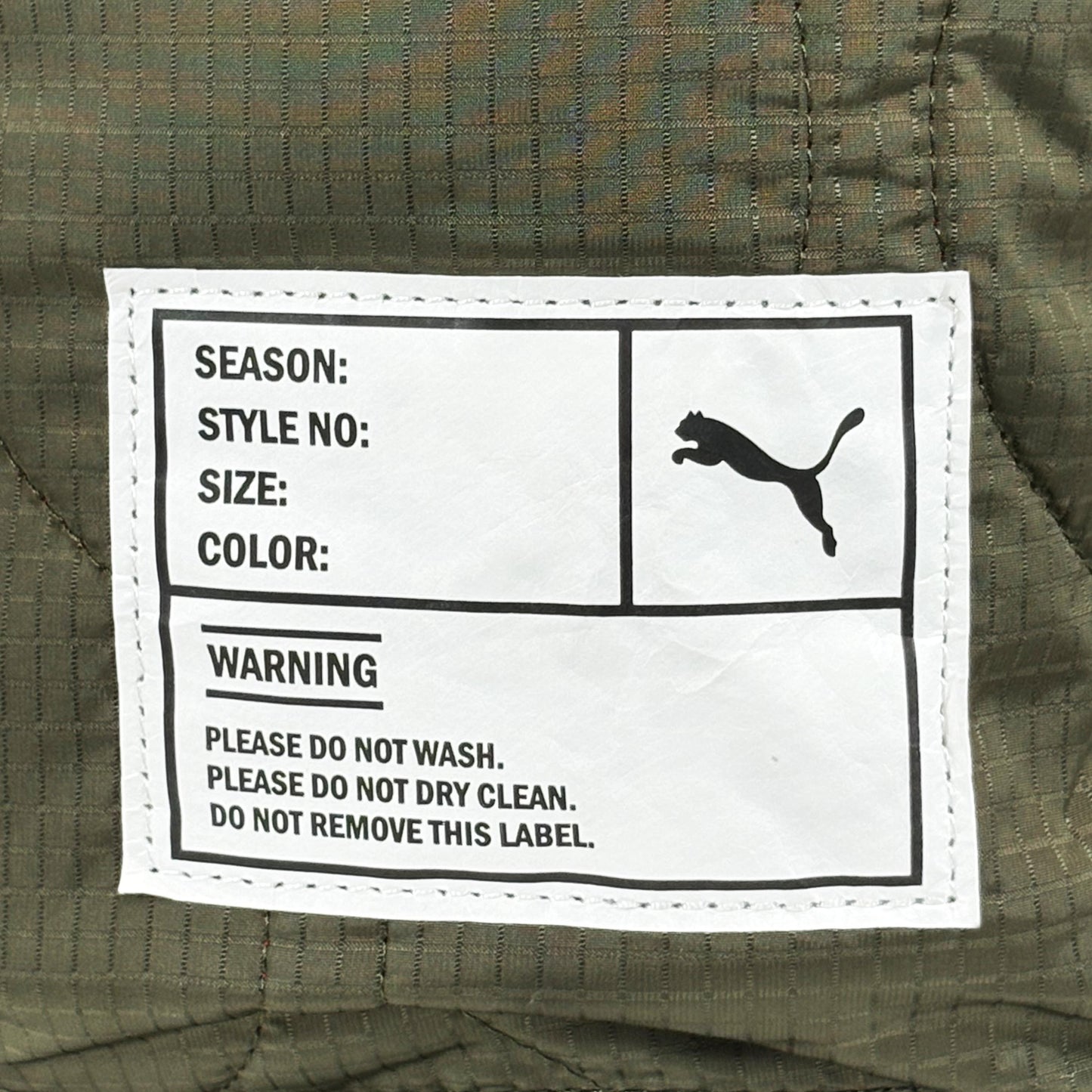 ［PUMA］ミニヘルメットバッグ 19L J20395