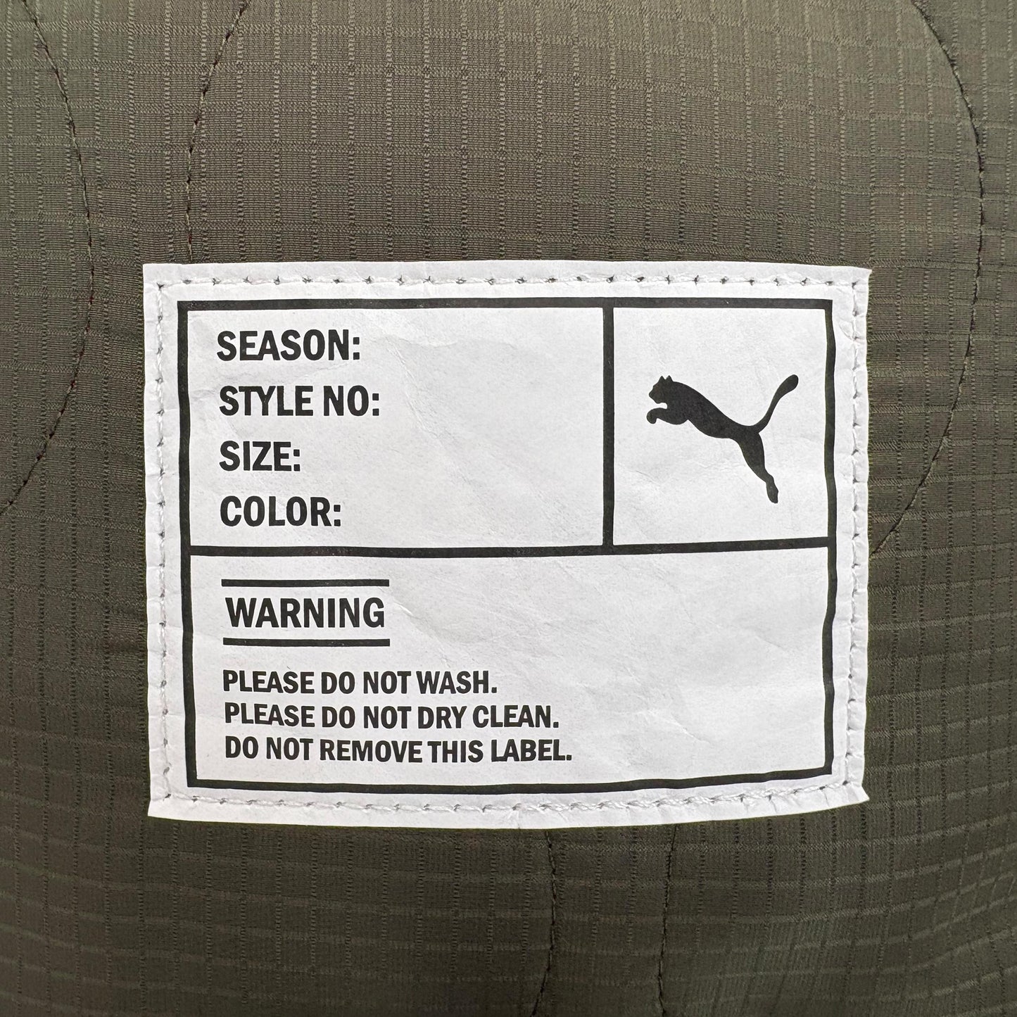 ［PUMA］パーソナルエフェクトバッグ 4L J20398