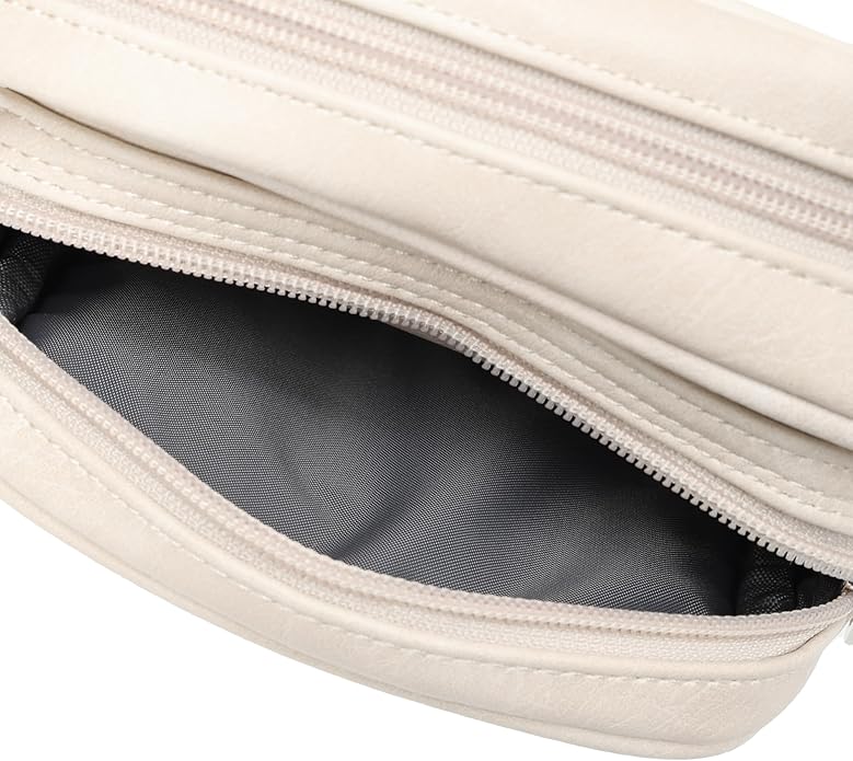 ［PUMA］合皮スクエアショルダー  J20324